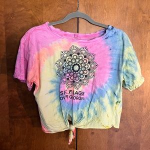 6 flags cropped tshirt